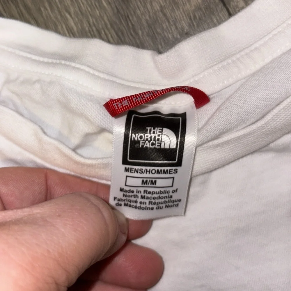 NorthFace men’s never stop exploring long sleeve shirt - medium / NWOT